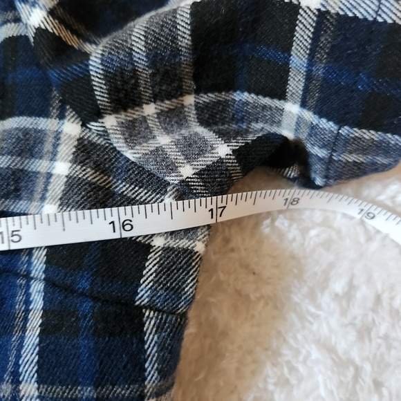 John‎ Galt Navy Black Plaid Button Up Crop Top - Picture 2 of 5